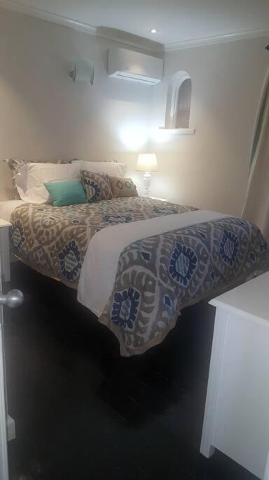 Negril Condo By The Beach Apt. 194 Point Village ภายนอก รูปภาพ