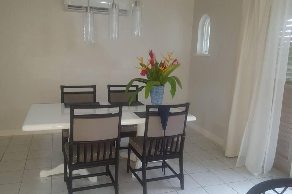 Negril Condo By The Beach Apt. 194 Point Village ภายนอก รูปภาพ